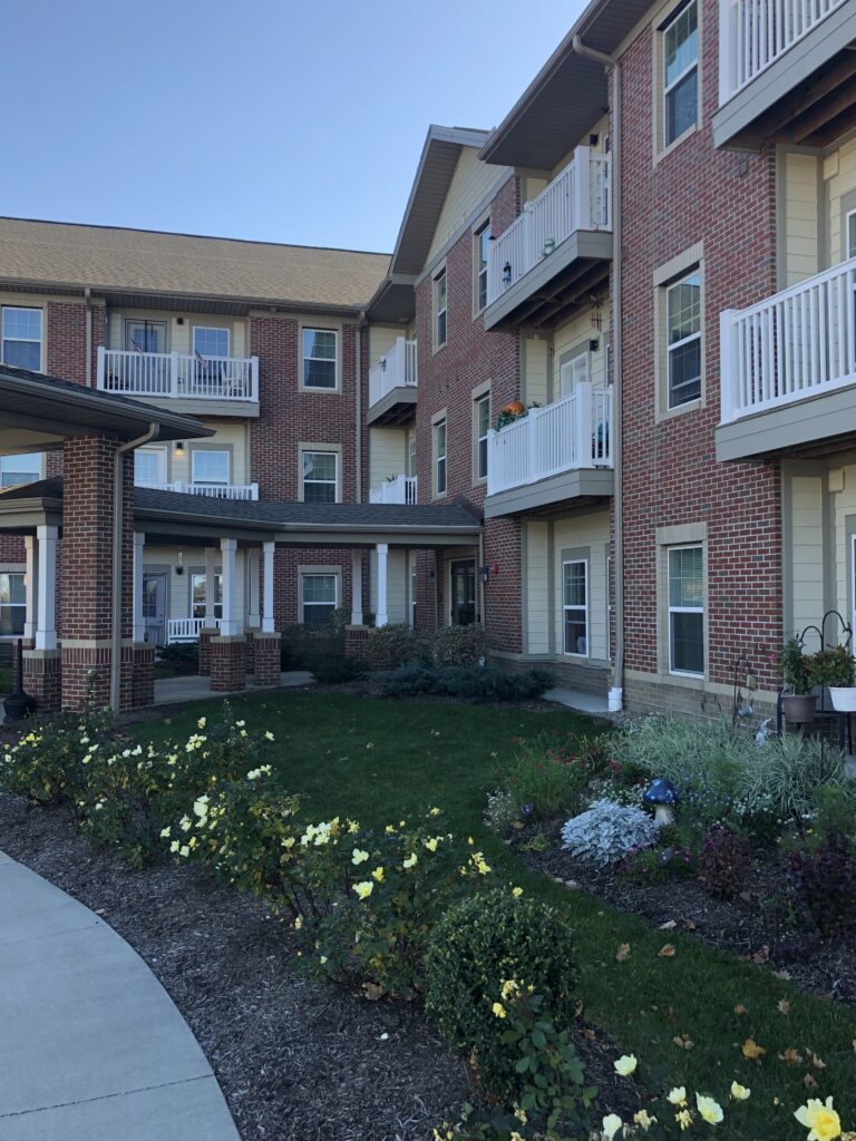 Exterior 3